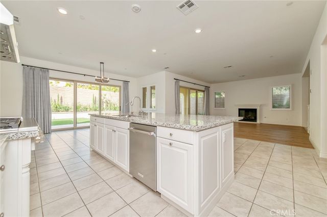 51 Lone Mountain, Irvine, CA 92602