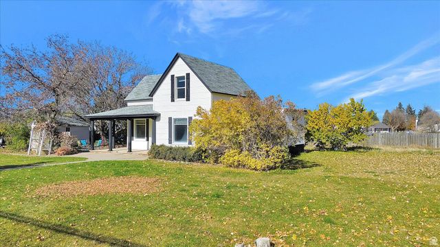 565 E 100 S, Hyrum, UT 84319