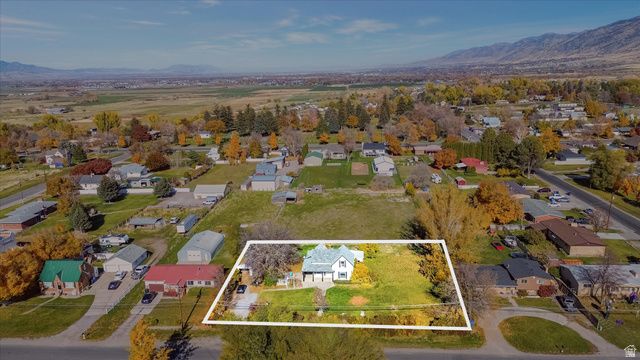 565 E 100 S, Hyrum, UT 84319
