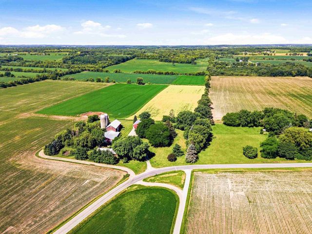N7295 Manske Road, Lake Mills, WI 53551