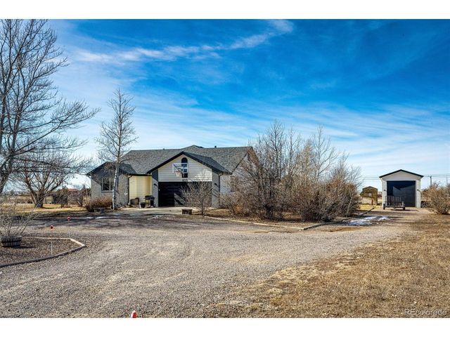 825 Cherokee St, Strasburg, CO 80136