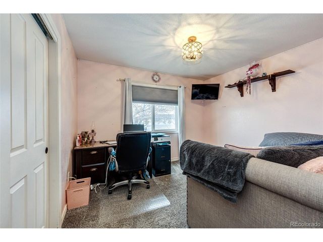 825 Cherokee St, Strasburg, CO 80136