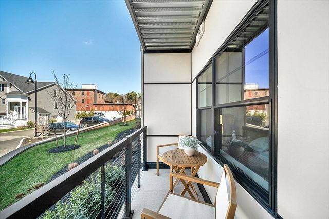 20 Audubon Way 405, Canton, MA 02021