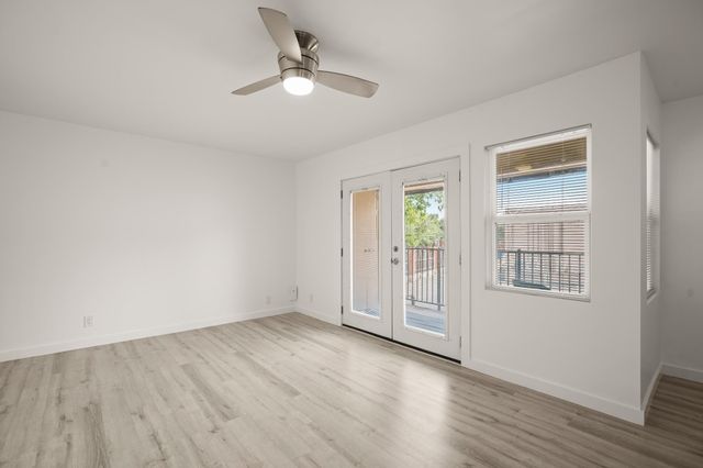 2600 Penny Lane LN 211, Austin, TX 78757