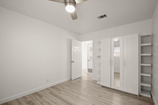 2600 Penny Lane LN 211, Austin, TX 78757
