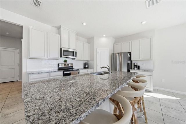 5018 GRAND TETON COURT, Deland, FL 32724