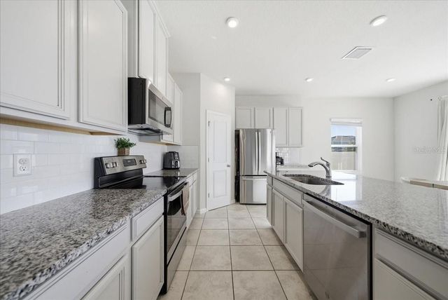 5018 GRAND TETON COURT, Deland, FL 32724