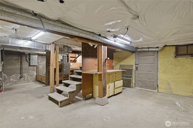 1519 N Alder Street, Tacoma, WA 98406