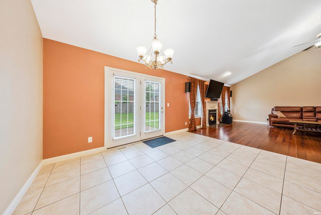 4620 Clint Circle, Newburgh, IN 47630