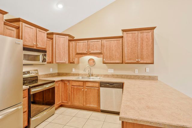 4620 Clint Circle, Newburgh, IN 47630