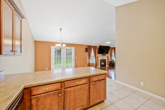4620 Clint Circle, Newburgh, IN 47630