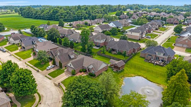 4620 Clint Circle, Newburgh, IN 47630