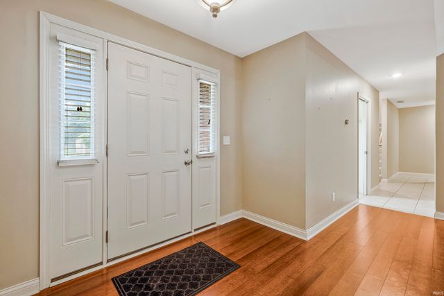 4620 Clint Circle, Newburgh, IN 47630
