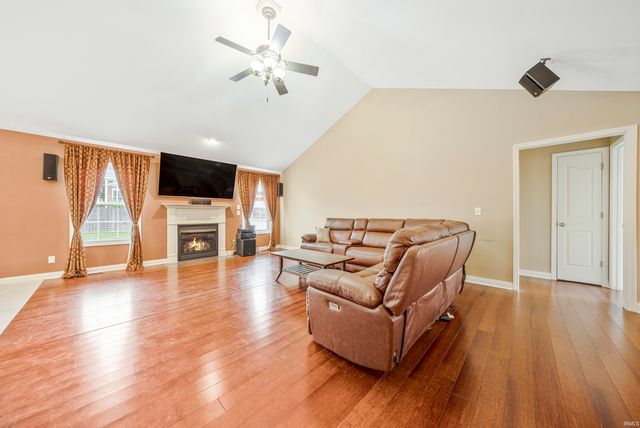 4620 Clint Circle, Newburgh, IN 47630