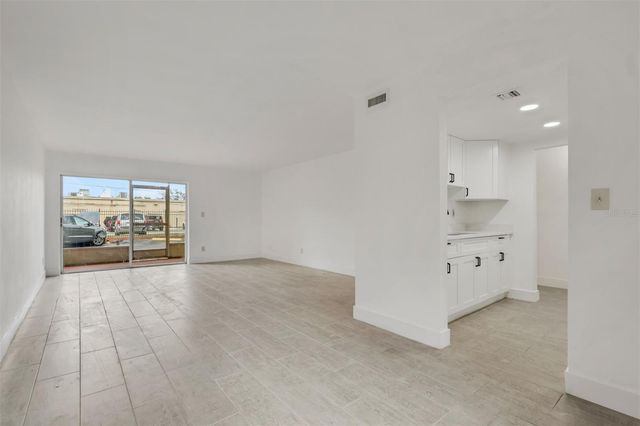 2366 E MALL DRIVE 101, Fort Myers, FL 33901