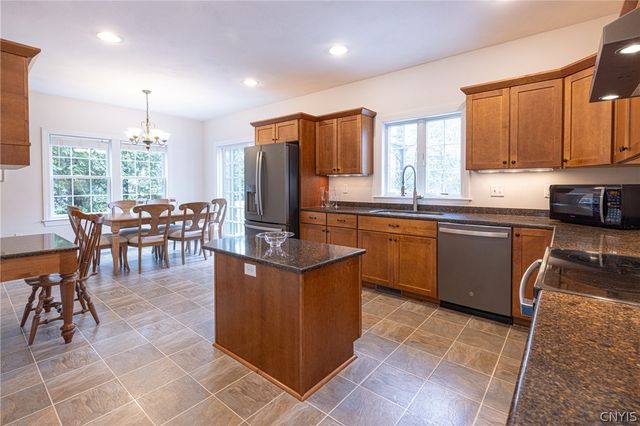 45 Leitch Avenue, Skaneateles, NY 13152