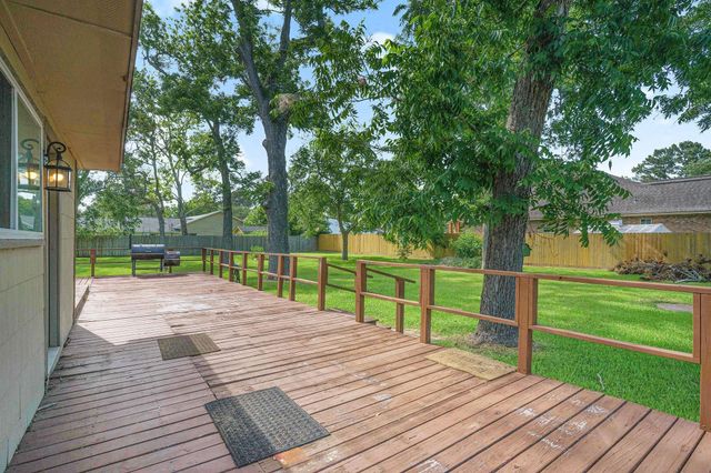 14306 4th Street, Santa Fe, TX 77517