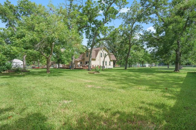 14306 4th Street, Santa Fe, TX 77517
