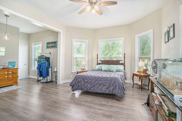 14306 4th Street, Santa Fe, TX 77517