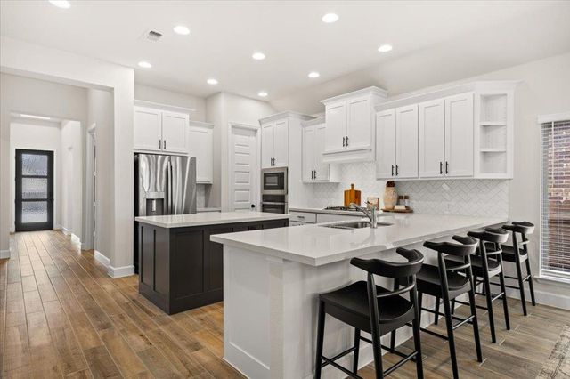 120 Plumbago LOOP, Bastrop, TX 78602