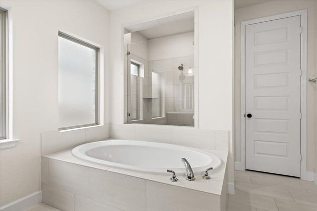 120 Plumbago LOOP, Bastrop, TX 78602