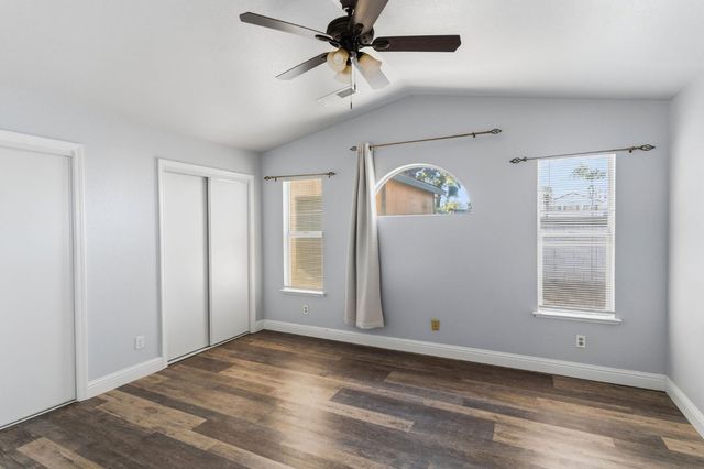 4885 E Edna Avenue, Fresno, CA 93725