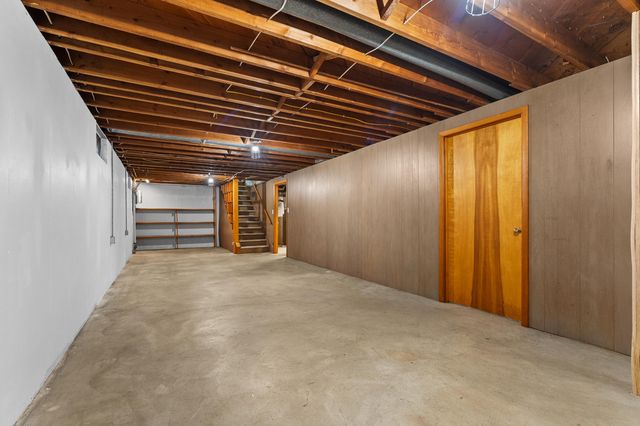 122 Kellogg Street, Battle Creek City, MI 49037