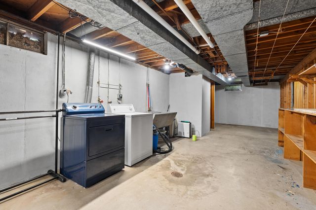122 Kellogg Street, Battle Creek City, MI 49037