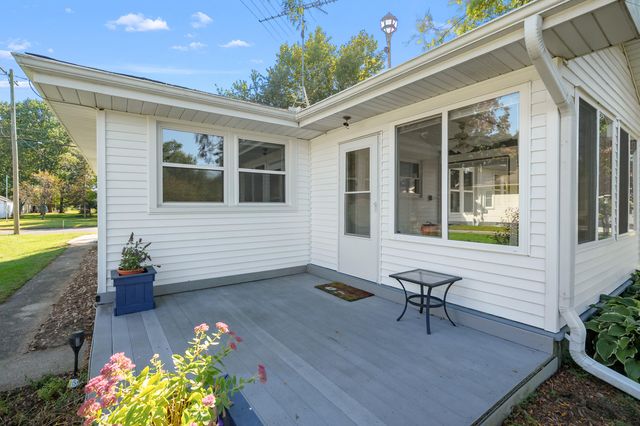 122 Kellogg Street, Battle Creek City, MI 49037