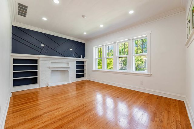 1520 Wesley Avenue, Berwyn, IL 60402