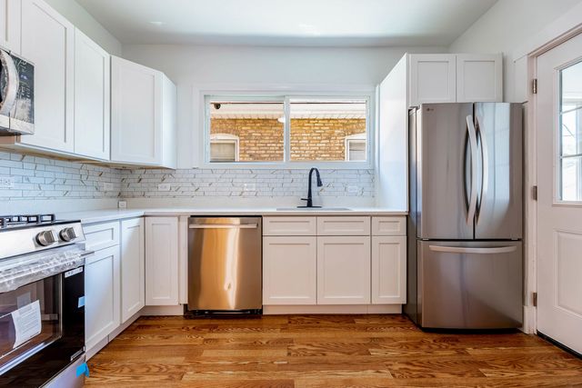 1520 Wesley Avenue, Berwyn, IL 60402