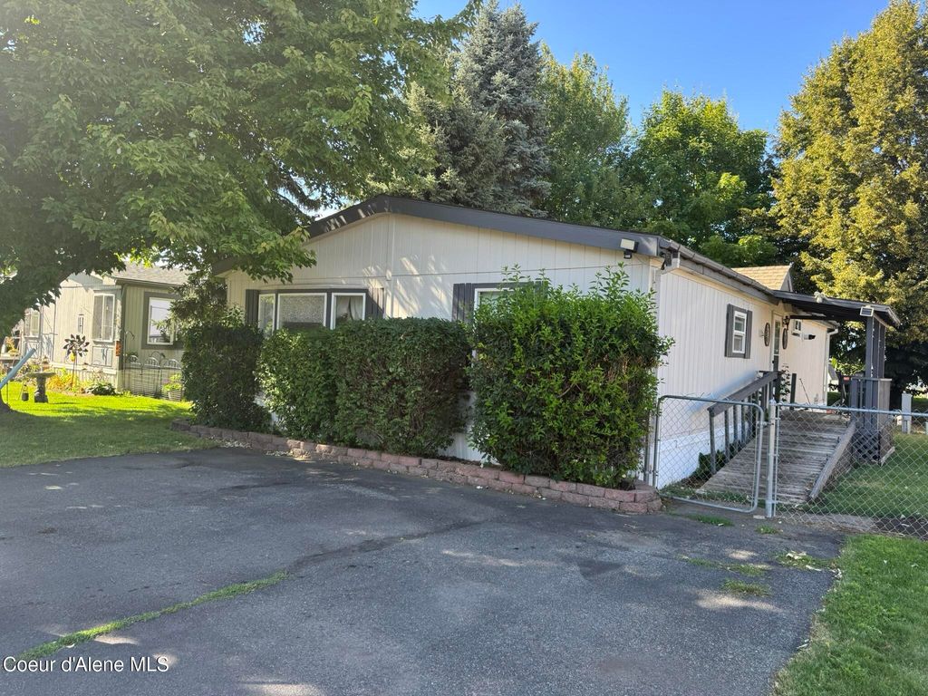 2233 W JESTER WAY, Post Falls, ID 83854
