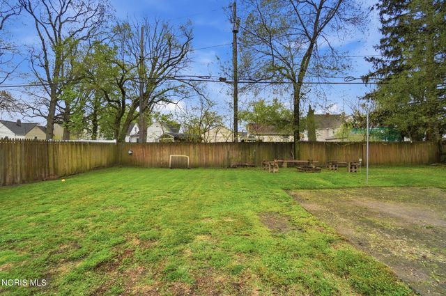 2703 Wyndale Road, Toledo, OH 43613