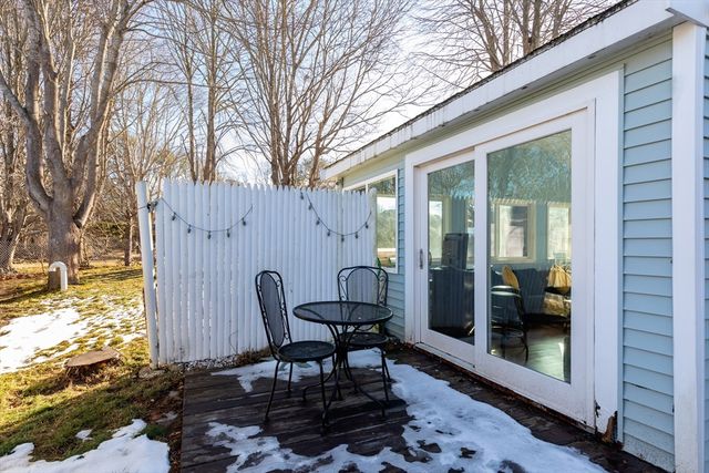 46 Pawkannawkut Dr, Yarmouth, MA 02664