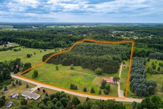 8400 Westminister Road, Paradise Twp, MI 49649