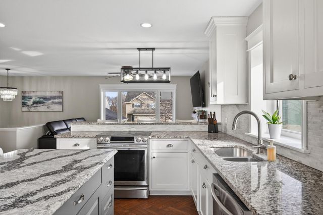 9085 Prairie Street, Elko New Market, MN 55020