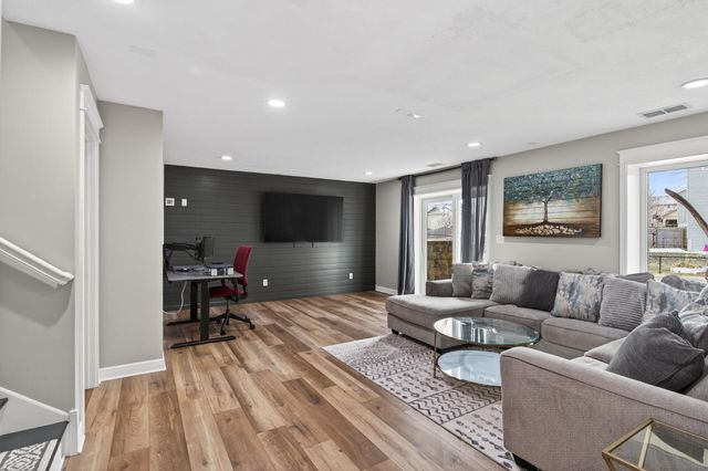 9085 Prairie Street, Elko New Market, MN 55020