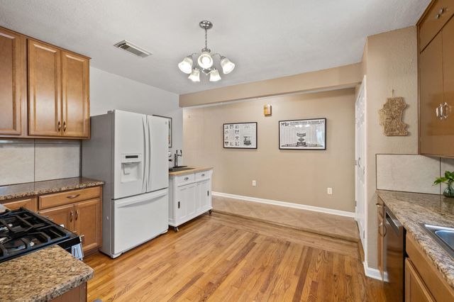 902 Mansell Ave, Austin, TX 78702