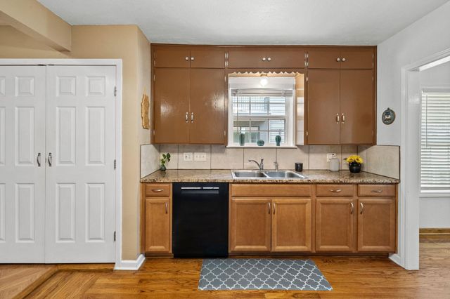 902 Mansell Ave, Austin, TX 78702