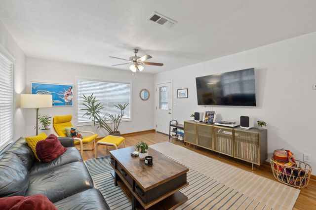 902 Mansell Ave, Austin, TX 78702