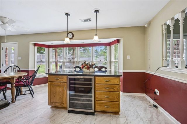 888 WAIF WOODS LN, Cordova, TN 38018