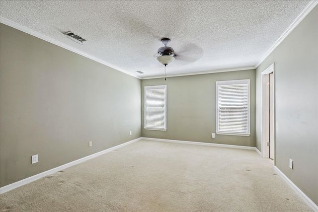 888 WAIF WOODS LN, Cordova, TN 38018