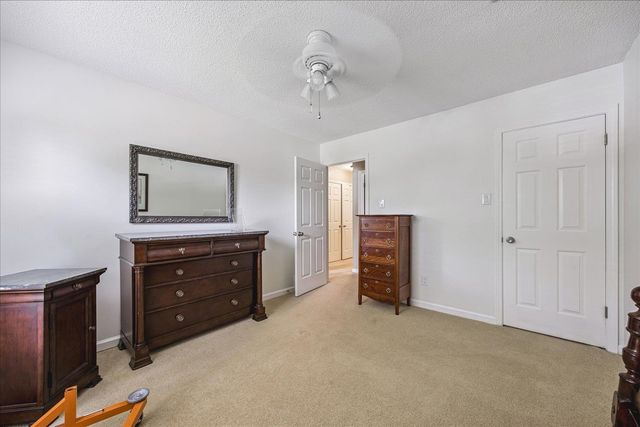 888 WAIF WOODS LN, Cordova, TN 38018