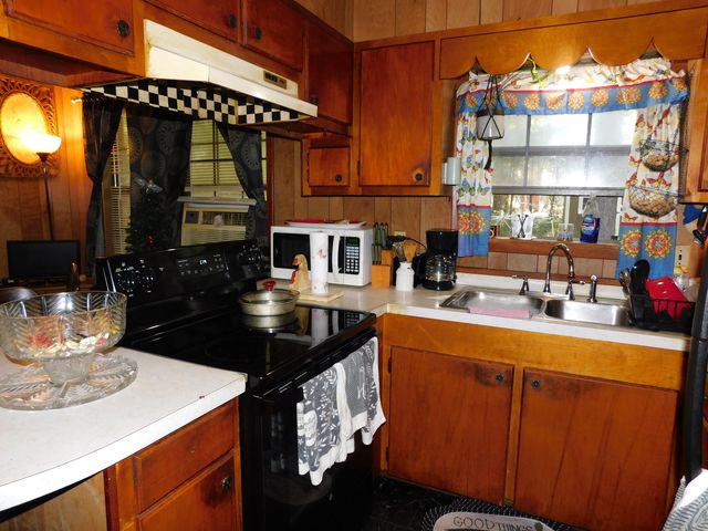 303 Katherine Dr., Columbia, MS 39429