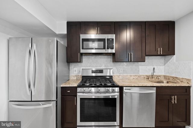 1606 OPUS AVE, Capitol Heights, MD 20743