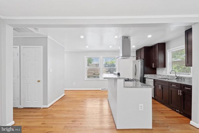 1606 OPUS AVE, Capitol Heights, MD 20743