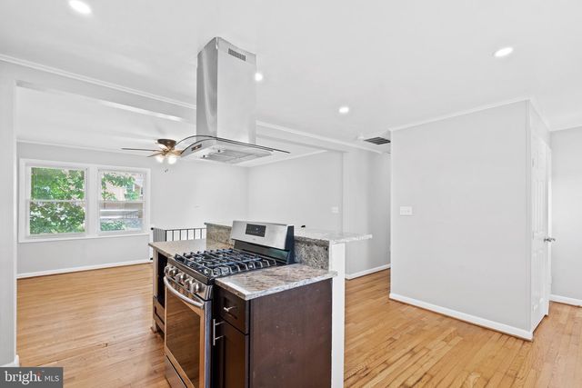 1606 OPUS AVE, Capitol Heights, MD 20743