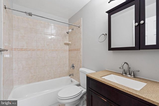 1606 OPUS AVE, Capitol Heights, MD 20743