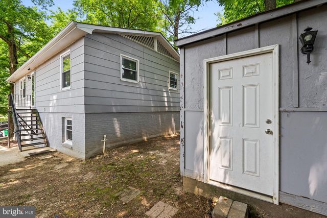 1606 OPUS AVE, Capitol Heights, MD 20743