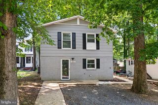 1606 OPUS AVE, Capitol Heights, MD 20743